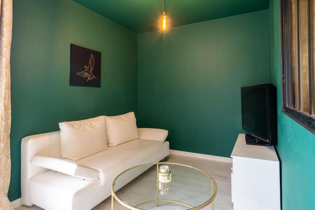 Appartement Cosy Art Deco/ Proche Centre-Ville Nantes Luaran gambar