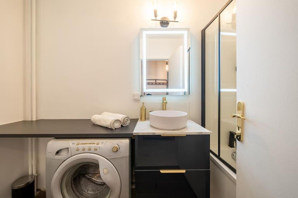 Appartement Cosy Art Deco/ Proche Centre-Ville Nantes Luaran gambar